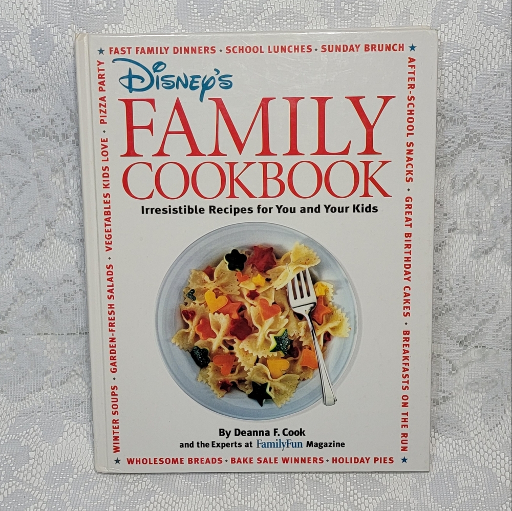 Vintage Disney's Hardbound Family Cookbook by Deanna F. Cook (1996, Hardcover)